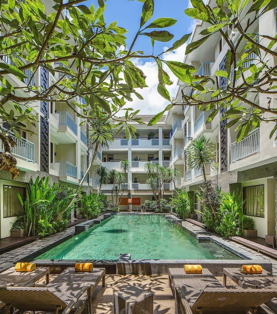 Bloo Bali Hotel Kuta Lombok Buitenkant foto