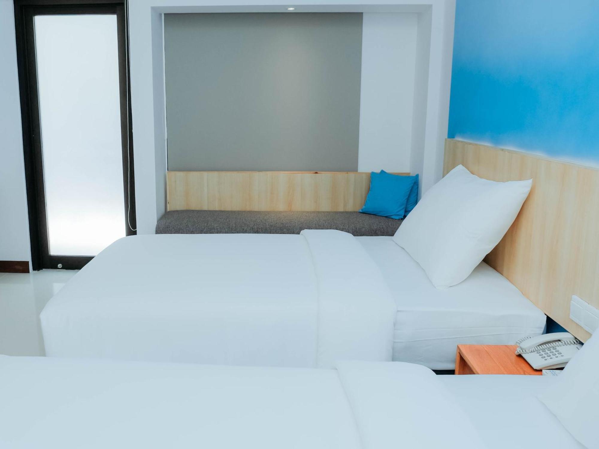 Bloo Bali Hotel Kuta Lombok Buitenkant foto